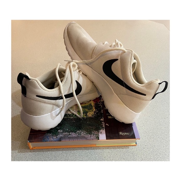 Nike Shoes - NIKE Sneakers